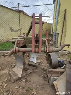 Vand plug pentru tractor