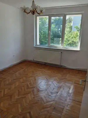 Apartament 3 camere - Liceul Mihai Eminescu- Bacău - imagine 5