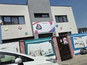 Vila spatioasa zona Megaimage  Tunari - imagine 2