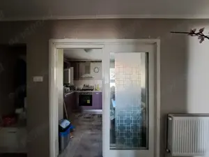 Apartament cu 3 camere la etajul 1 plus anexe, complet mobilat , nou - imagine 4