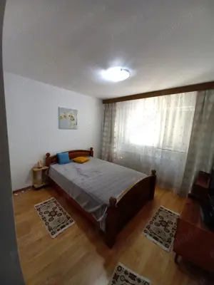 Vanzare apartament 4 camere,  Ploiesti, Piata Mihai Viteazu - imagine 2