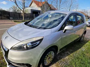 Vând Renault Scenic - imagine 3