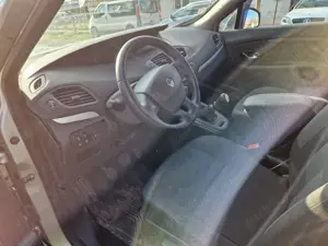 Vând Renault Scenic - imagine 5