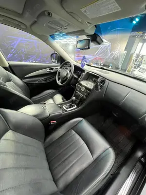 Infiniti QX50 - 68.000 km , al doilea proprietar  - imagine 5