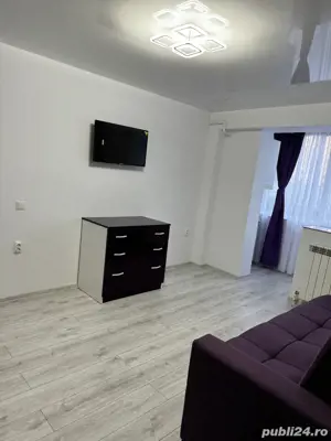 Proprietar inchiriez apartament  2 camere  Viziru.  3 ultra lux, renovat in totalitate - imagine 2