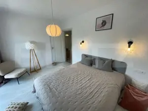 Apartament de vanzare, cu 3 camere, garaj si gradina, 105 mp, zona exterior est - imagine 10 Apartament de vanzare, cu 3 camere, garaj si gradina, 105 mp, zona exterior est - imagine 10