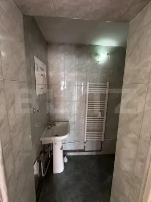 Spatiu de birouri, de inchiriat, 19 mp, zona centrala - imagine 10