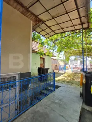Casa renovabila de vanzare, cu 2 camere, 97 mp, zona Poiana - imagine 2