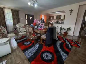 Casa de vanzare, cu 4 camere, 300 mp, zona exterior sud - imagine 13