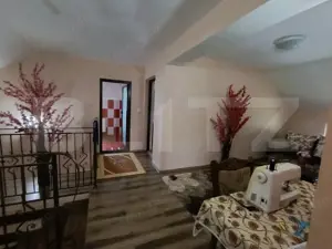 Casa de vanzare, cu 4 camere, 300 mp, zona exterior sud - imagine 5