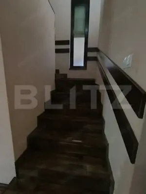 Casa de vanzare, cu 4 camere, 300 mp, zona exterior sud - imagine 10