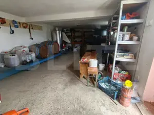 Casa de vanzare, cu 4 camere, 300 mp, zona exterior sud - imagine 15