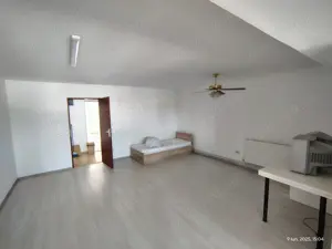 Dau in chirie ap 3 camere decomandate 115 mp în zona Emerson - imagine 2