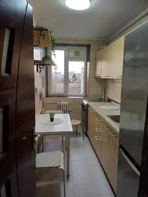 Închiriez apartament - imagine 4