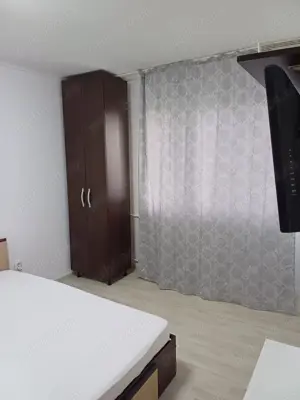 Închiriez apartament - imagine 7