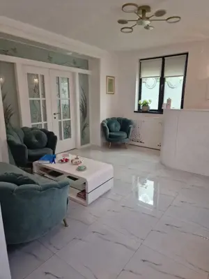 Inchiriem vila cu etaj zona Floreasca Central - Spital Floreasca