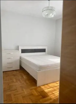 Apartament 2 camere decomandat Faleza Nord - imagine 2