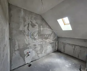 Casa cu terasa si curte mare, atmosfera rurala aproape de oras - imagine 16