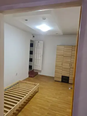 Cazare muncitori Inchiriez casa cu 3 camere  - imagine 4