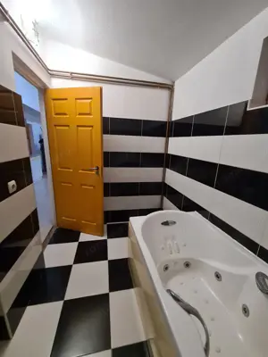 Cazare muncitori Inchiriez casa cu 3 camere  - imagine 8