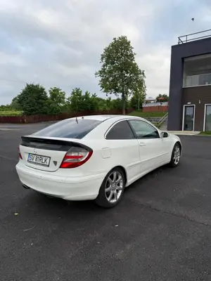 Mercedes Benz C200 Coupe Facelift - imagine 3