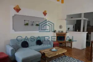 Apartament stilat, ultracentral-Alecsandri, ideal pentru locuire sau investiție - imagine 3