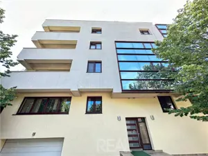 Birouri apartamente inchiriat de la 160 mp