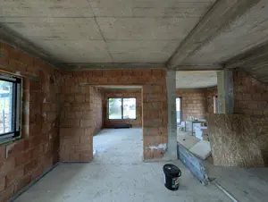 Casa individuala de vanzare,zona Roata Faget - imagine 4