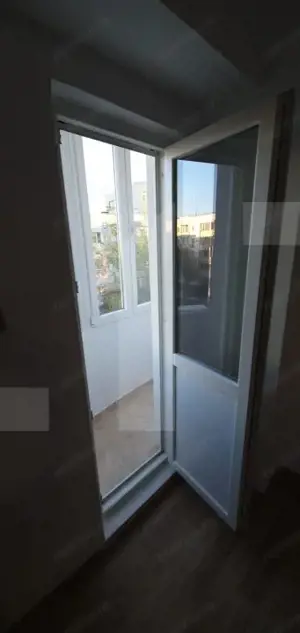 Apartament de vanzare, cu 2 camere, zona Aviatiei - imagine 9