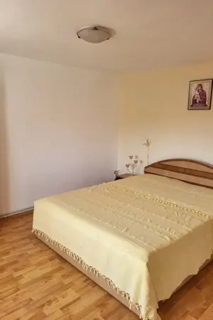 casa Fieni dambovita aproape de padure - imagine 5