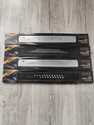 Praguri led, iluminare portiera auto,tuning sport.