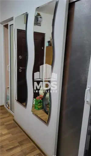 Apartament cu 3 camere la etajul 1 in Piata Dacia - imagine 2