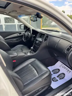 Infiniti 10500  - imagine 6