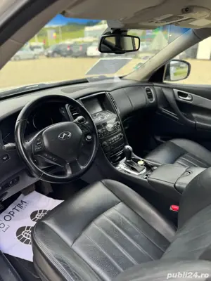 Infiniti 10500  - imagine 17