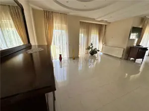 GIROCULUI - CASA INDIVIDUALA - PISCINA  INCALZITA - SAUNA - GARAJ - PANOURI SOLARE - imagine 14