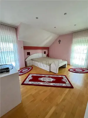 GIROCULUI - CASA INDIVIDUALA - PISCINA  INCALZITA - SAUNA - GARAJ - PANOURI SOLARE - imagine 8