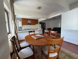 Apartament 2 camere Sinaia, zona centrala - imagine 3