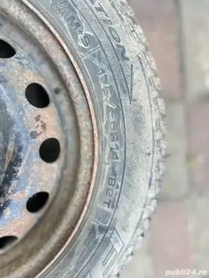 Vând anvelope 175/65R14.