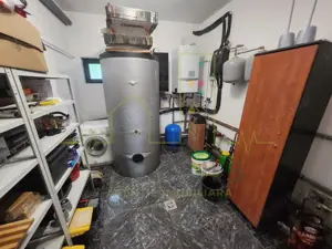 Casa Dumbravita. Teren 1.000 mp. 17 Camere.7 Bai. Pretabil cazare/firma/birouri - imagine 18