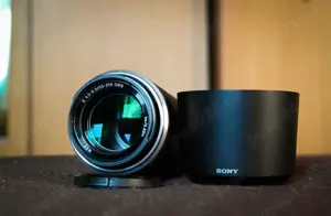 Obiectiv Mirorles Sony 55-210 mm Oss cu filtru Uv si Parasolar .