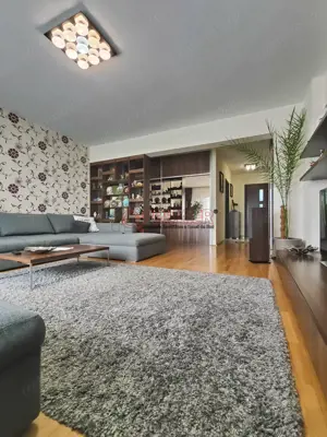 3 camere - Bloc 2009 - 8 min Metrou Eroii Revolutiei - 115 mp