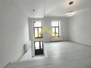 Spatiu comercial renovat de inchiriat Bulevardul Decebal - imagine 5