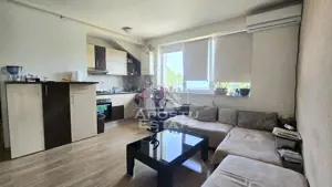 Apartament cu 3 camere, centrala proprie, zona Lipovei