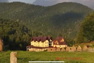 Pensiune de vanzare Dambovicioara la 7 km de Fundata/Sirnea