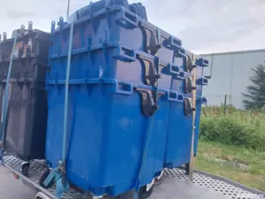 Pubele gunoi = Tomberon 1100 litri Noi = Nefolosite