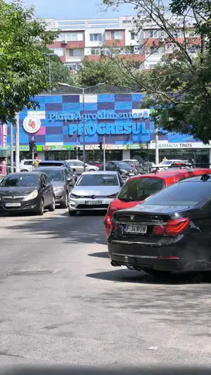 Apartament 3 camere Berceni Piata Progresul