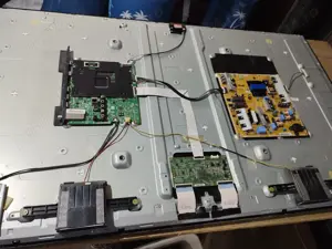 tcon hv550qub-b10 47-6021052 de pe tv Samsung ue55ju6000