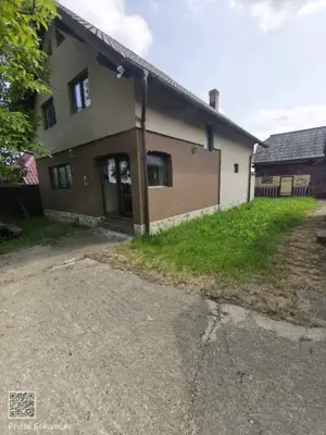 Casa + teren 2600mp, zona Horodnic de Sus, Radauti - imagine 2