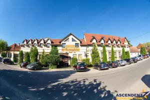 Tur LIVE! O emblema a turismului in Sanpetru, Hotel Bielmann - imagine 2