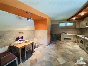 SUPER PROPIETATE, vila 709 mp construiti, teren 1213 mp, cu piscina si garaj, la PADUREA ROSU - imagine 12